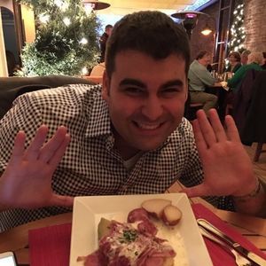 Meet your Posher, Lee